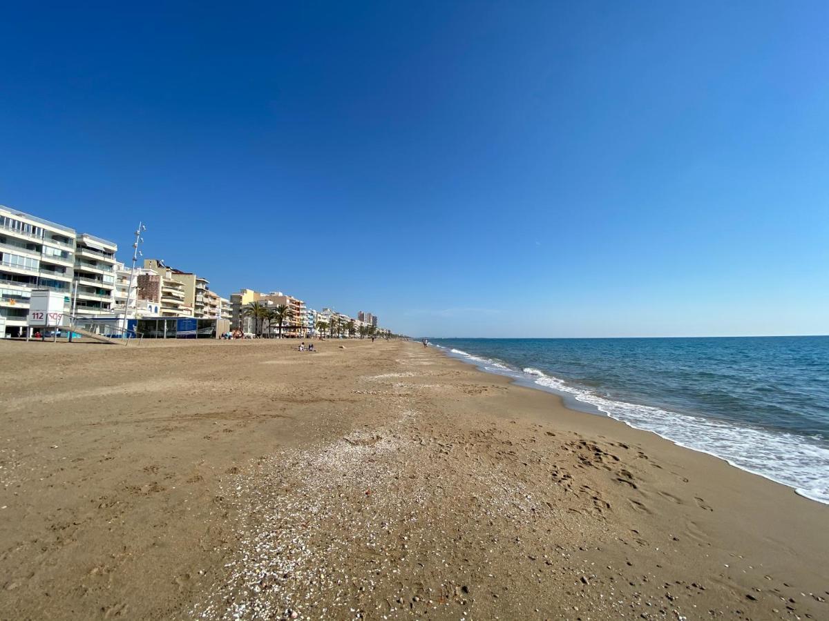 House On The Beach Calafell Exterior photo